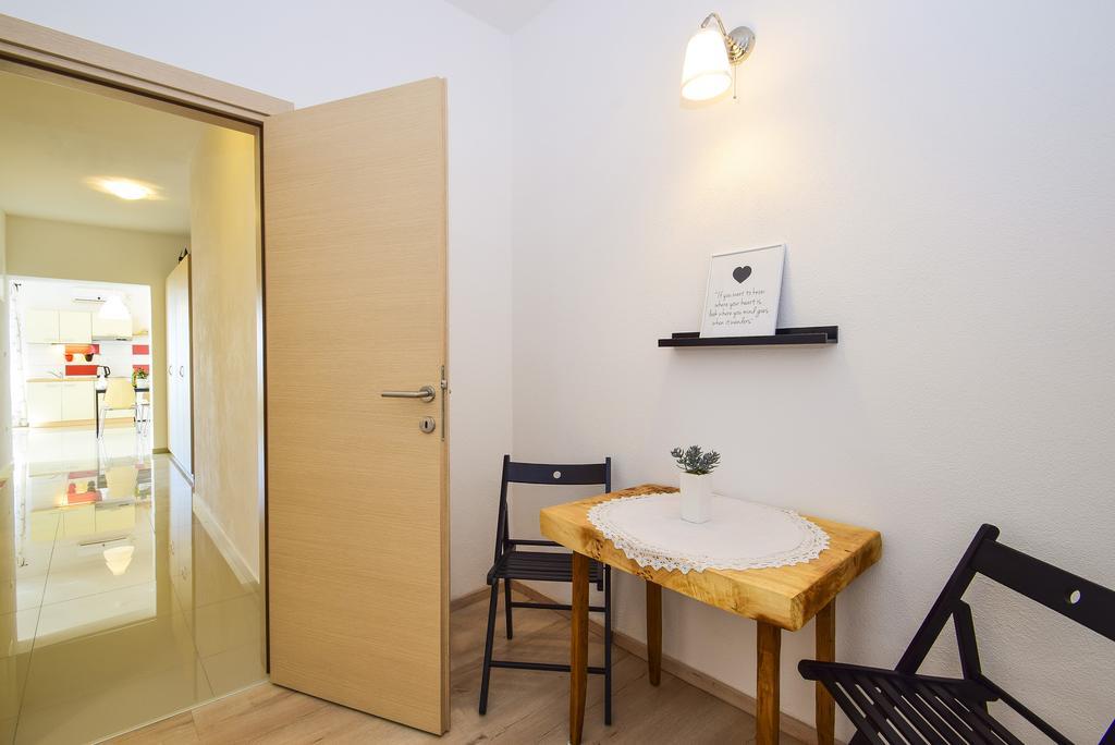 Amadrian Apartments Sibenik Ngoại thất bức ảnh