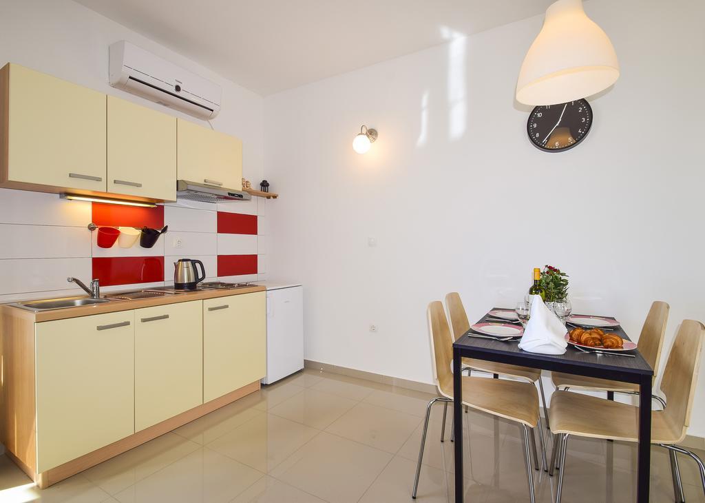 Amadrian Apartments Sibenik Ngoại thất bức ảnh
