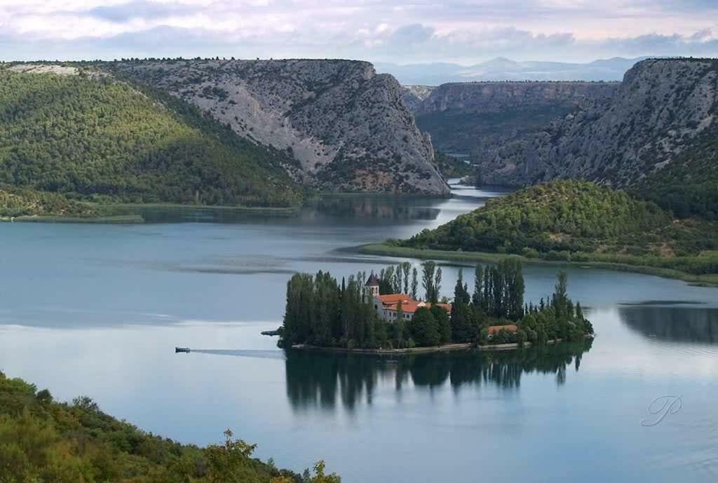 Amadrian Apartments Sibenik Ngoại thất bức ảnh